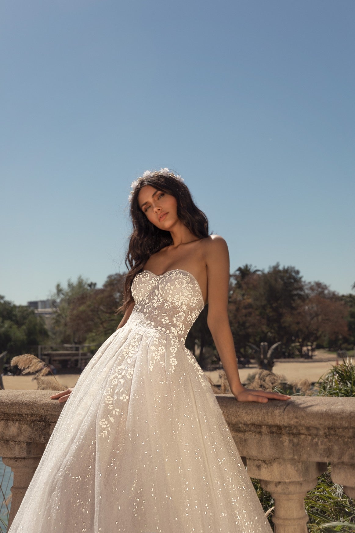 Elza Style 1802 – Luxury Bridal Gown by Julie Vino