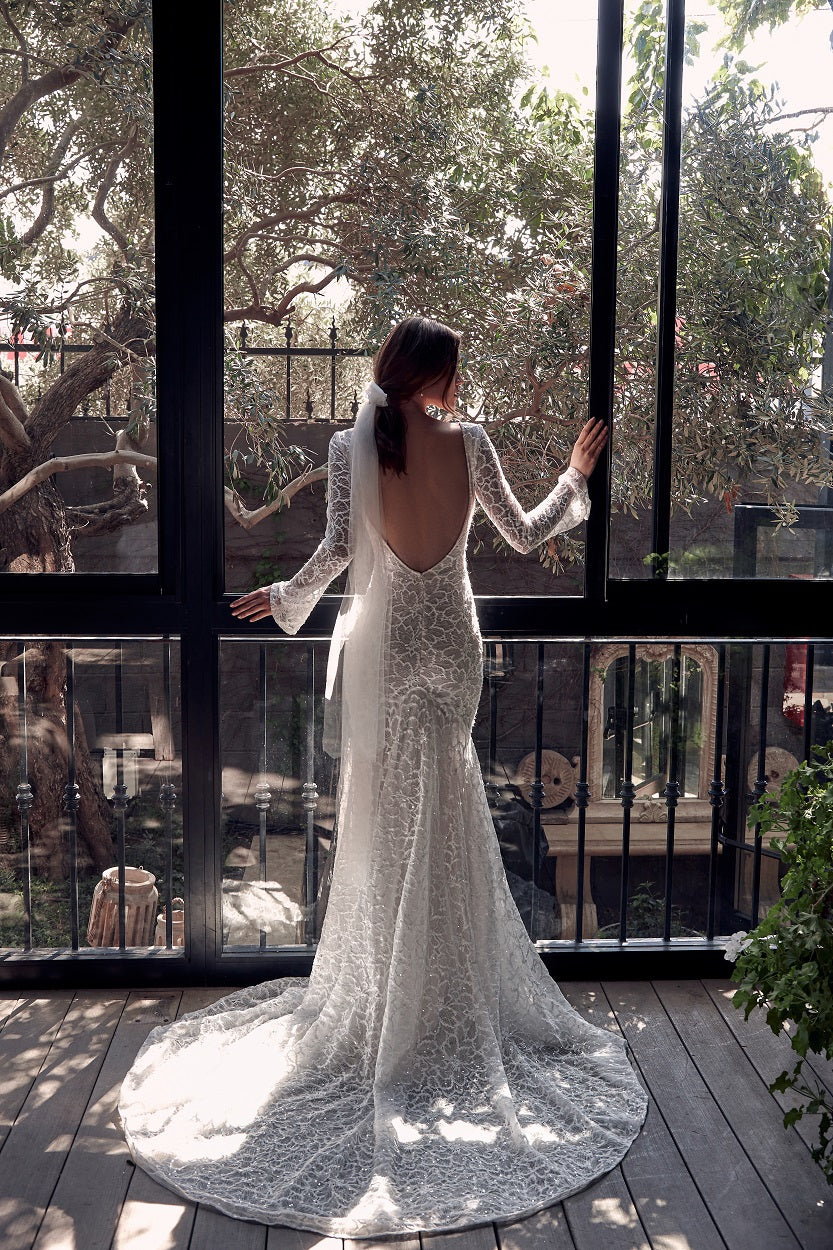 Christina 1955 – Luxury Lace Bridal Gown by Julie Vino