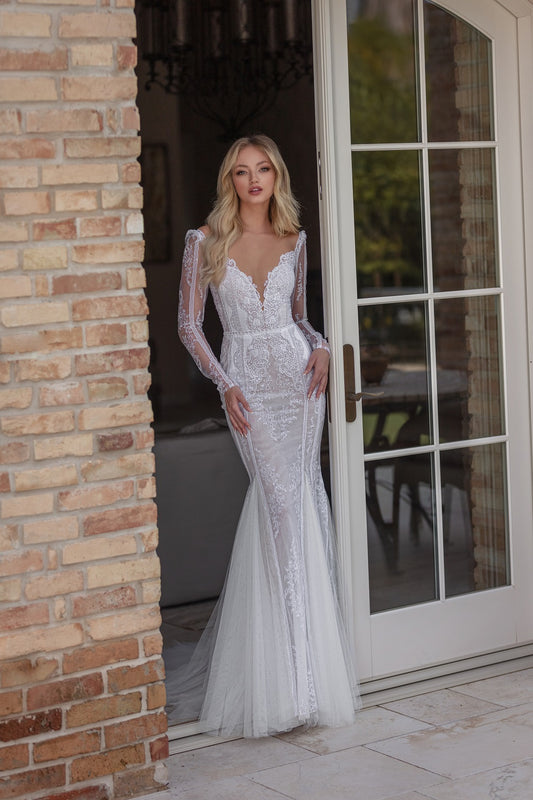 Annabell Style 2058 – Luxury Bridal Gown by Julie Vino