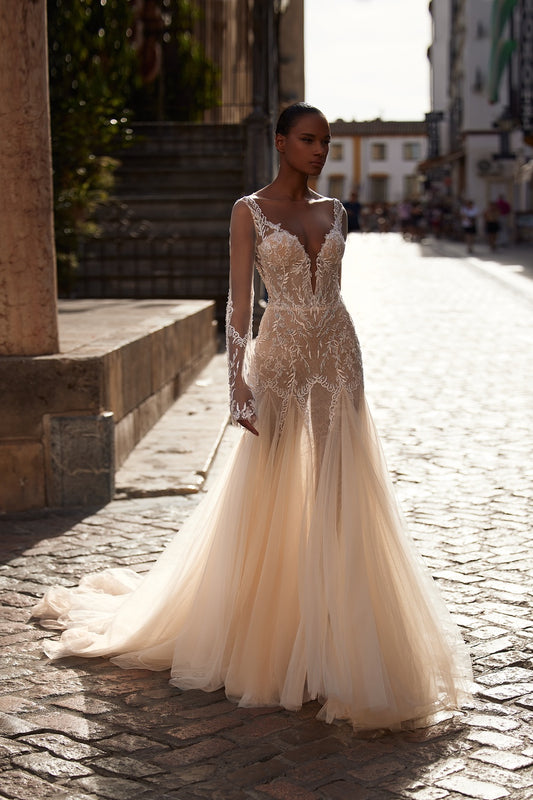 Bella Style #2351 – Luxury Bridal Gown by Julie Vino