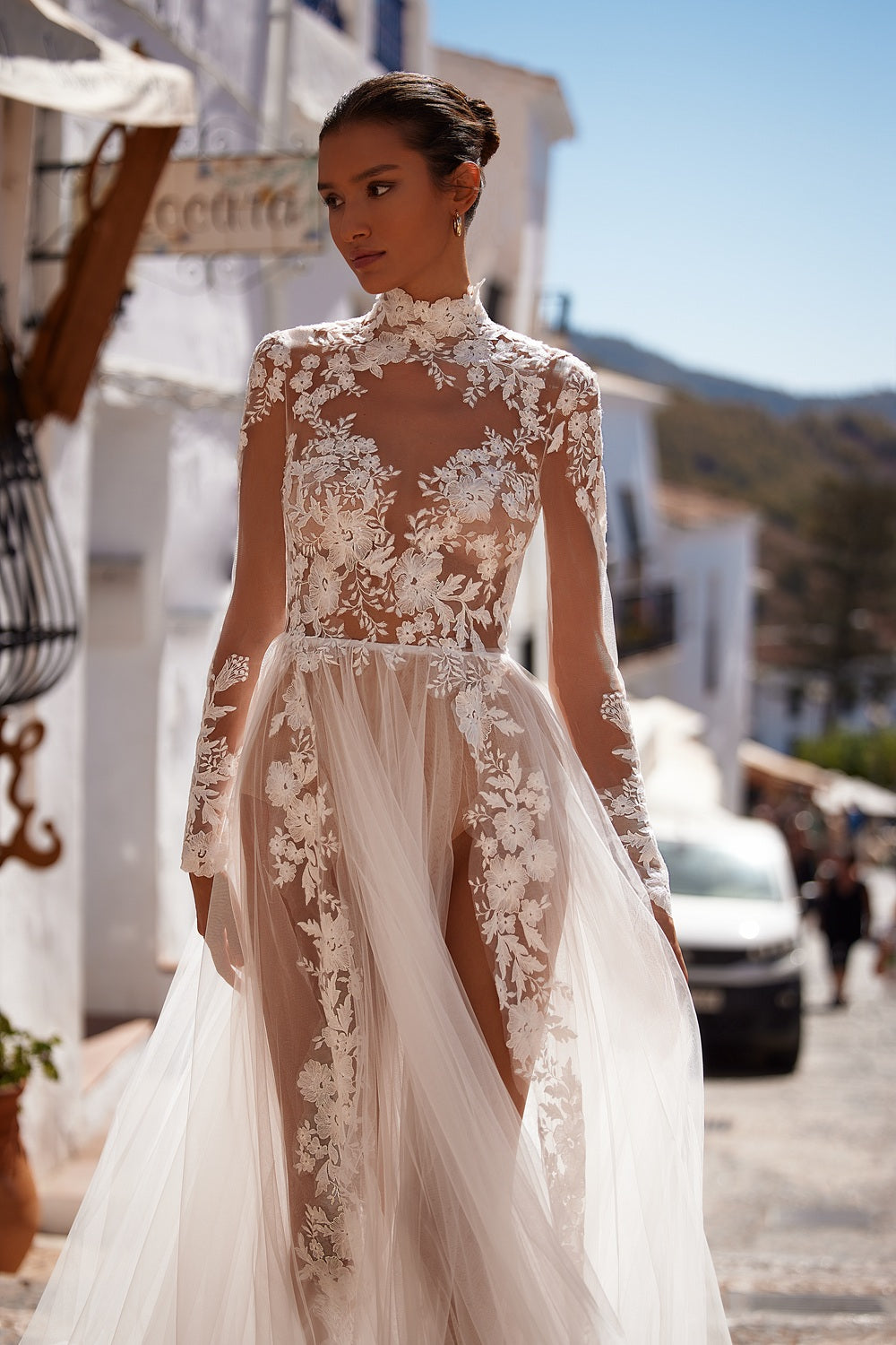 Ella Style MB23-19 – Luxury Bridal Gown by Julie Vino