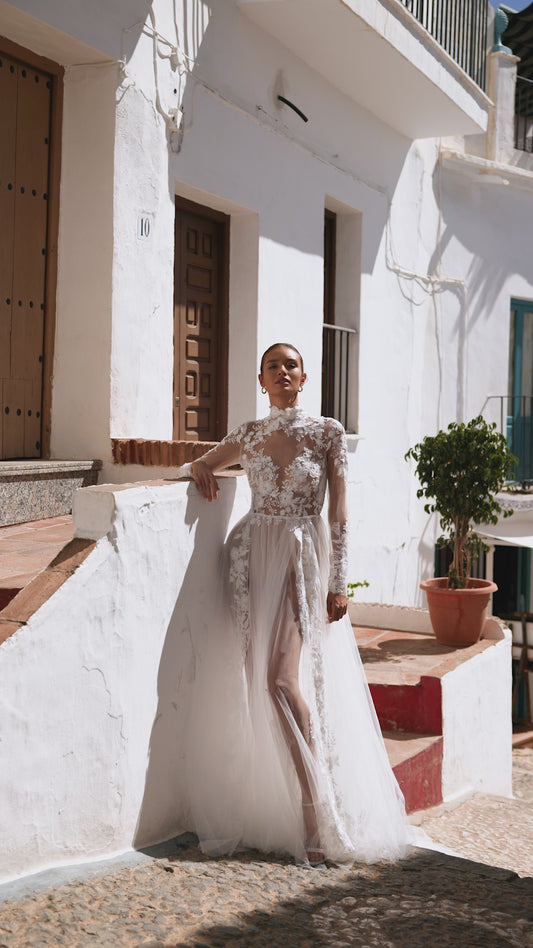 Ella Style MB23-19 – Luxury Bridal Gown by Julie Vino